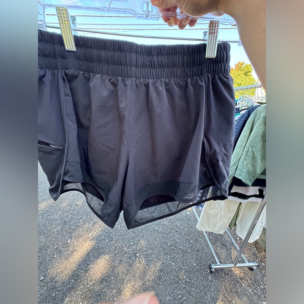 Athleta Mesh Shorts 4”